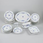 1646 3194 DINNERWARE